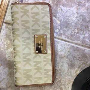 MK wallet